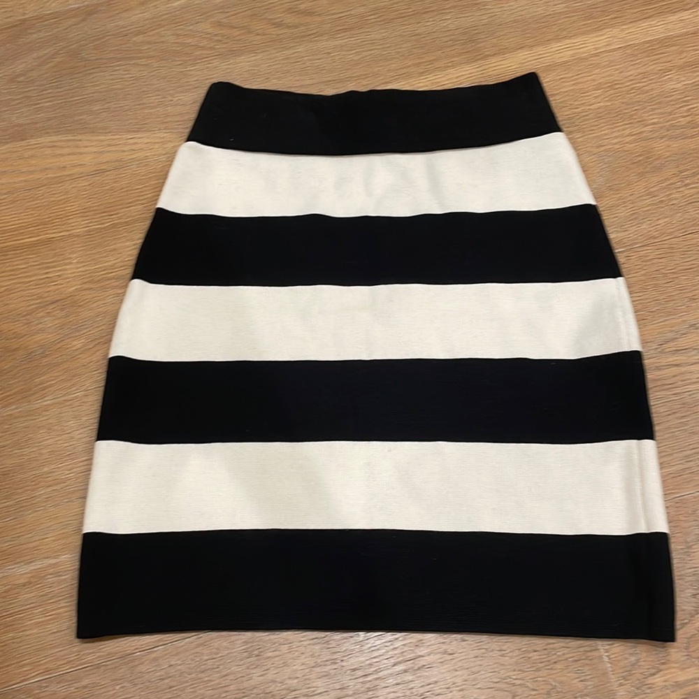 Theory pencil skirt